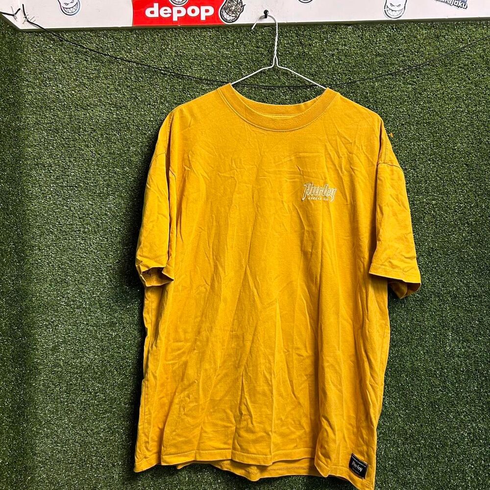 Hurley Men's Yellow T-shirt